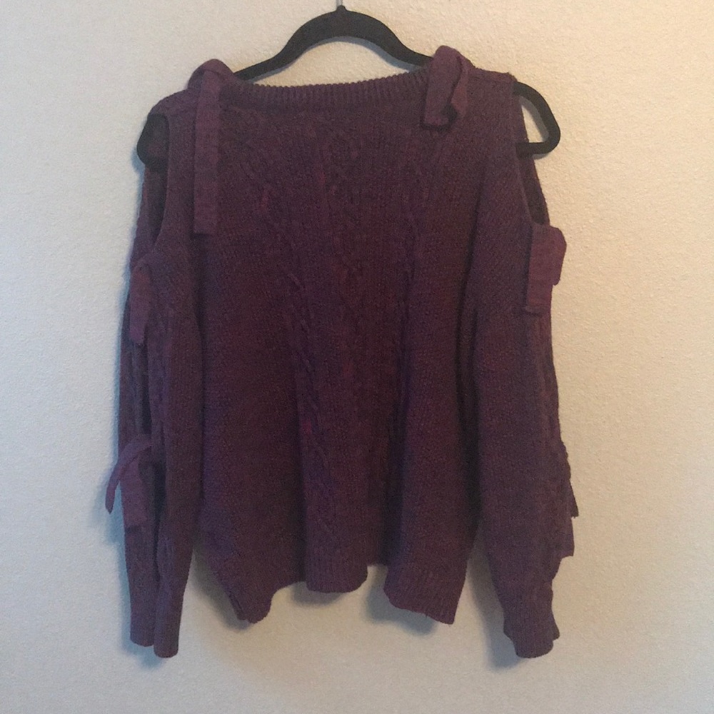 Sweater - Picture 5 of 6